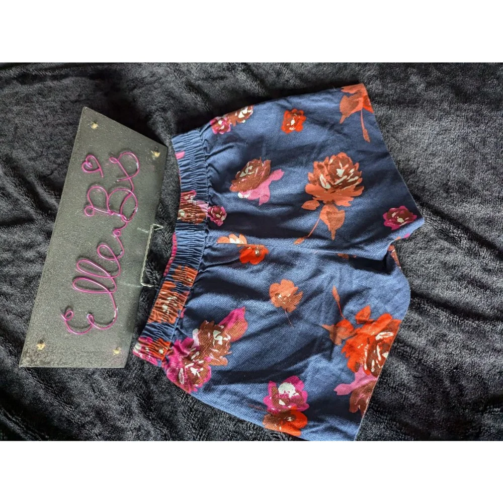 J Crew Pull on Shorts 0